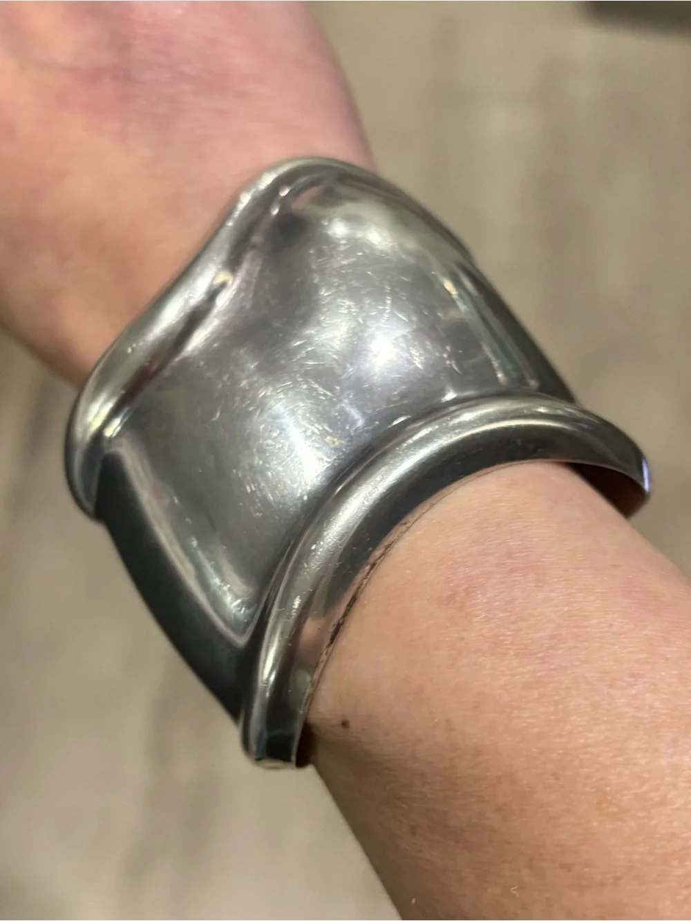 Tiffany & Co. Elsa Peretti Bone Cuff Bracelet Right Wrist Large 925 Italy